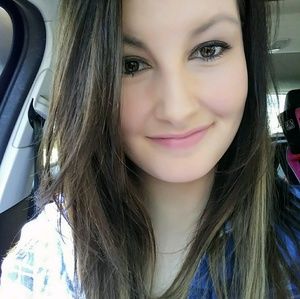 Meet your Posher, Marissa